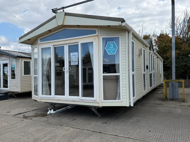 Large 3 Bed 42x14ft Static Caravan - Patio Doors, Bath, Ensuite Shower - Offsite