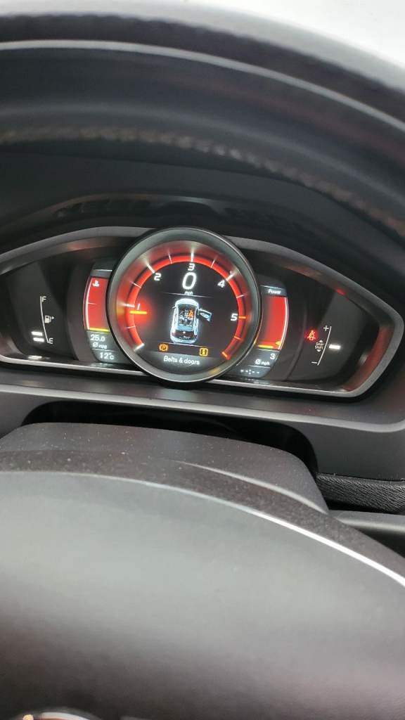 Volvo, V40, Hatchback, 2014, Manual, 1560 (cc), 5 doors