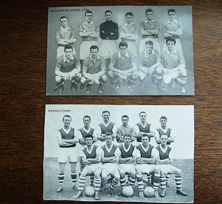 2 x Vintage Football Cards  Manchester Utd 1957-58 Ipswich Town 1961