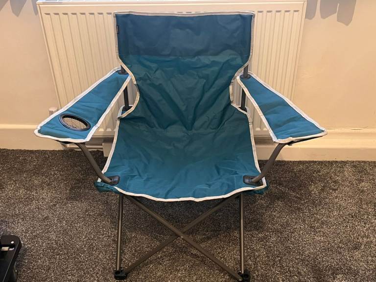 Halford folding arm chair