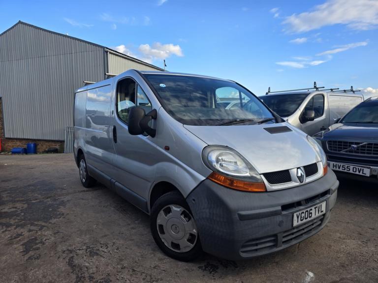 RENAULT TRAFFIC 1.9 DIESEL SWB NO VAT 