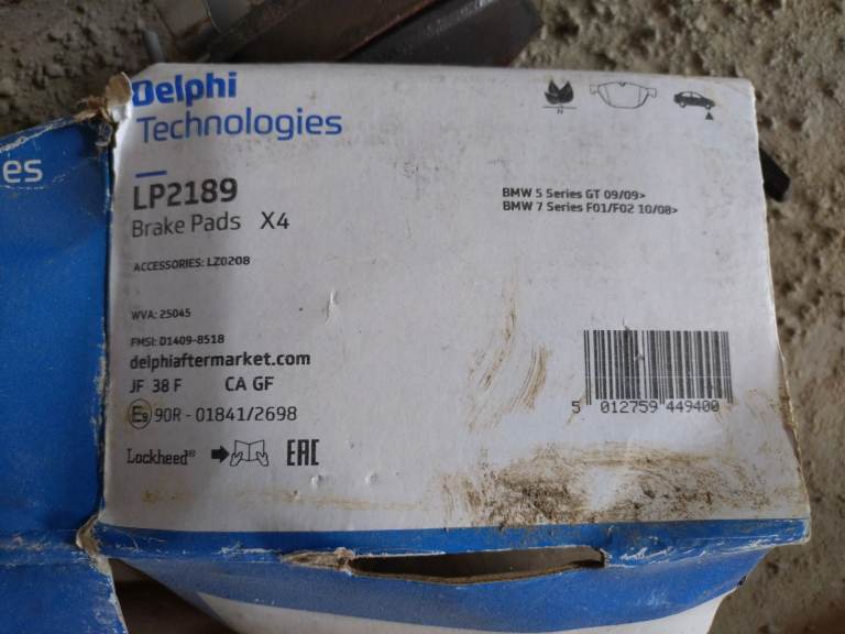 DELPHI Front Brake Pads x 4 - LP2189 BMW 5 6 7 Series - Anti-Squeak Plate FMSI: D1049-8518