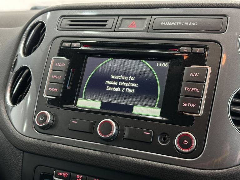 2015 Volkswagen Tiguan 2.0 TDI BlueMotion Tech Match SUV 5dr Diesel Manual 2WD Euro 5 (s/s) (140 ...