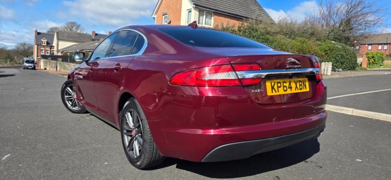 2014 Jaguar XF 2.2d [163] Luxury 4dr Auto SALOON Diesel Automatic