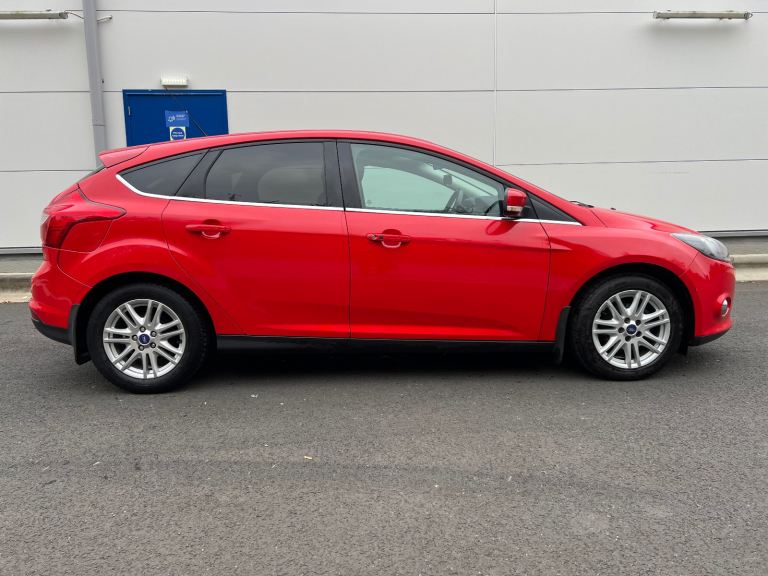 Ford, FOCUS, Hatchback, 2012, Manual gearbox, petrol 998 (cc), 5 doors
