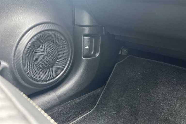 2022 Nissan Juke 1.6 HYBRID TEKNA 5DR AUTO Hatchback Hybrid Automatic