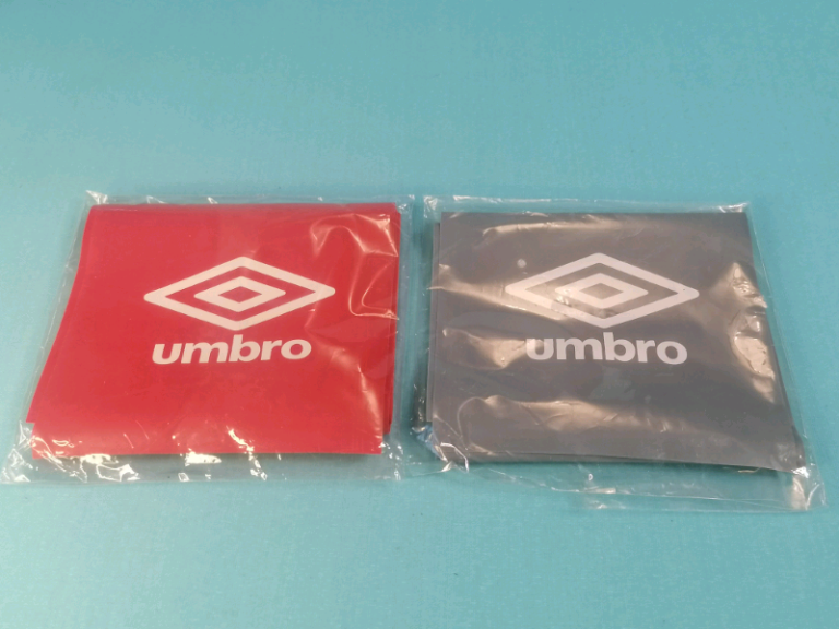 Umbro 2x elastic bands. Brand new. 