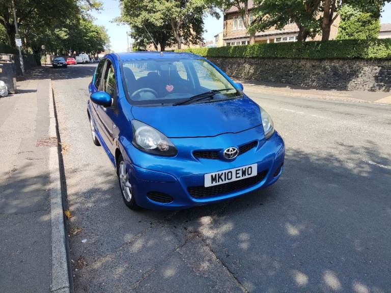 Toyota, AYGO, Hatchback, 2010, Manual, 998 (cc), 5 doors