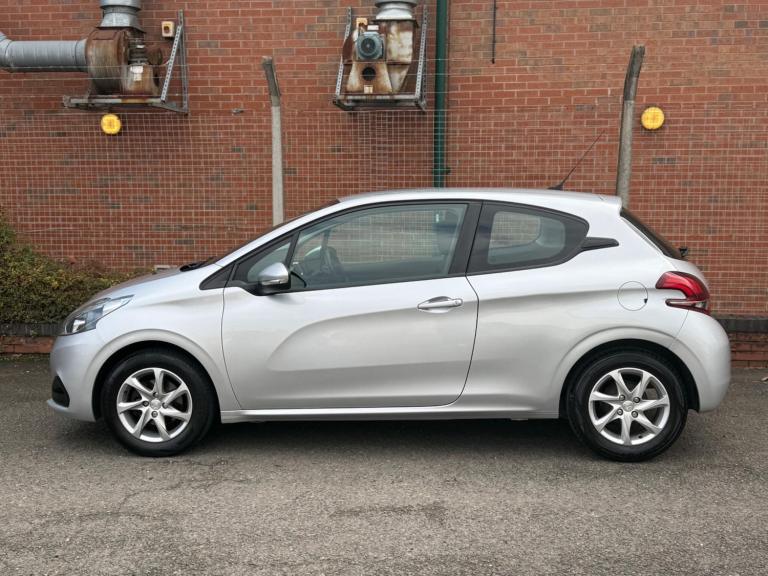2016 Peugeot 208 1.2 PureTech 82 Active 3dr HATCHBACK PETROL Manual