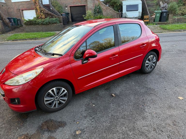 Peugeot, 207, Hatchback, 2012, Manual, 1560 (cc), 5 doors