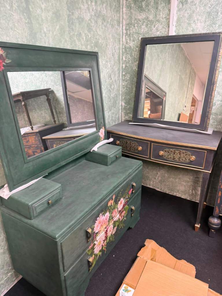 Vintage Green Dressing Table with Mirror and Floral Detail