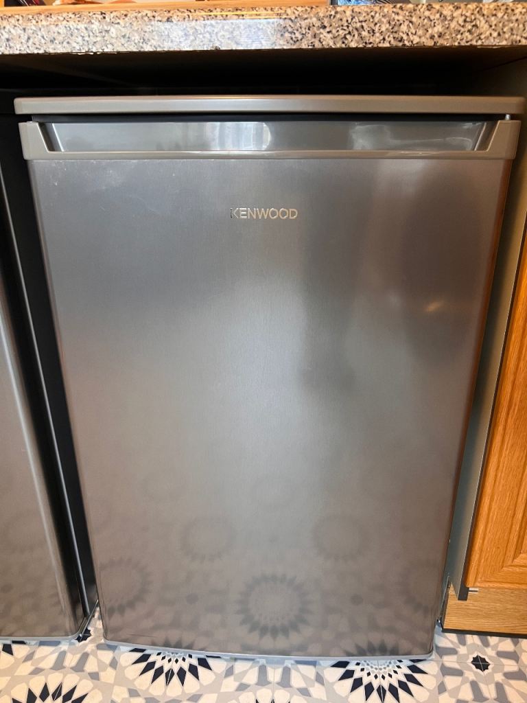 Kenwood Undercounter Fridge – Silver – £75