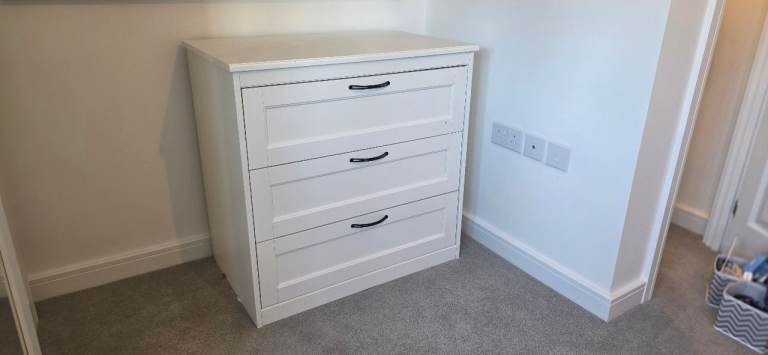 (FREE) IKEA Songesand Drawers