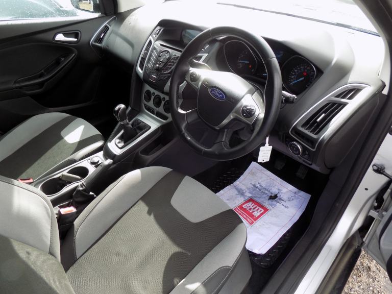 2013 Ford Focus 1.6 Zetec 5dr HATCHBACK Petrol Manual