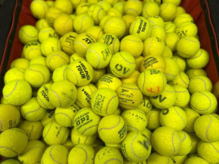 300x Used Tennis Balls - BULK BARGAIN DEAL - For Dogs, Art DIY -Branded Wimbledon, Head, Wilson etc