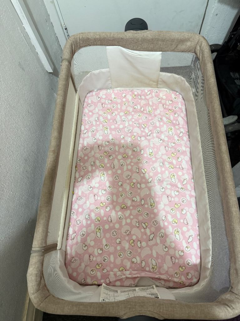 Kinderkraft Beige Baby Co-Sleeper Bedside Crib – Good Condition