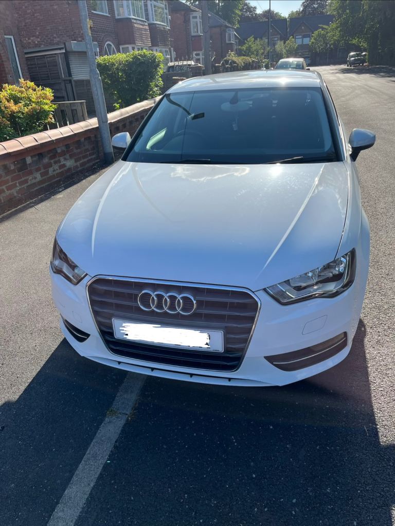 Audi, A3, Hatchback, 2015, Manual, 1598 (cc), 5 doors