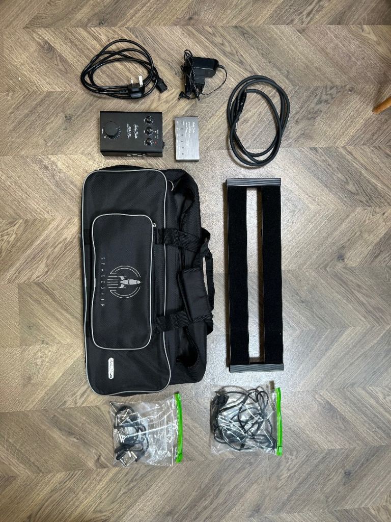 Harley Benton Guitar Amp and Pedal Set Up