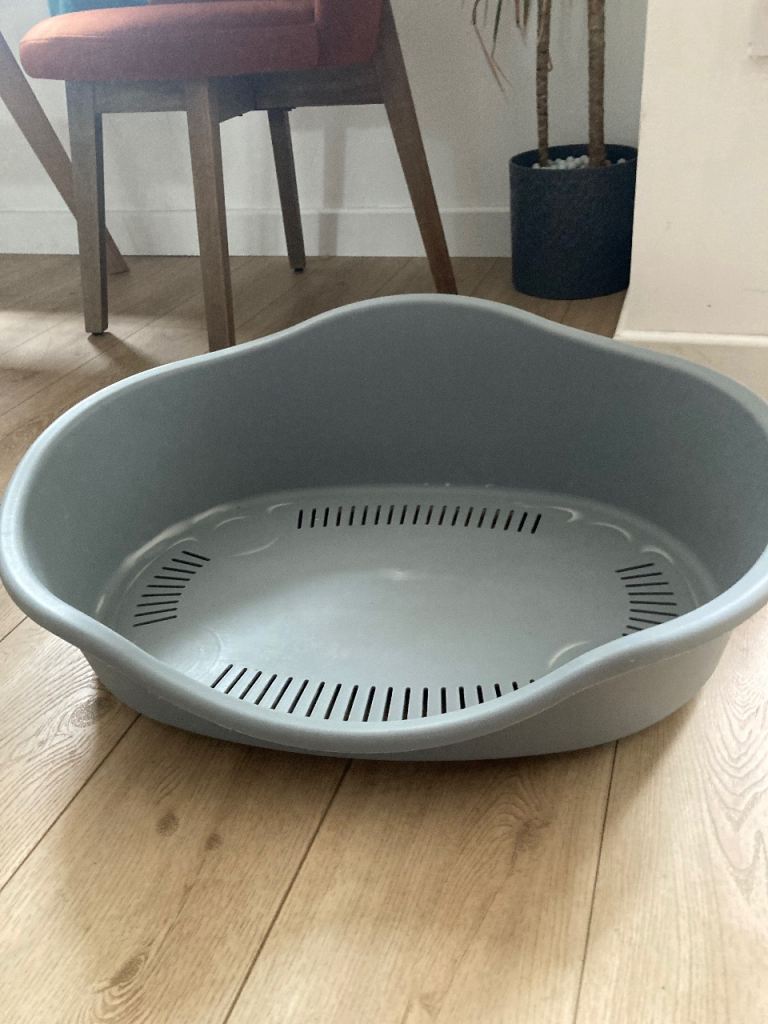 Cat (or small dog) bed, hard plastic. 