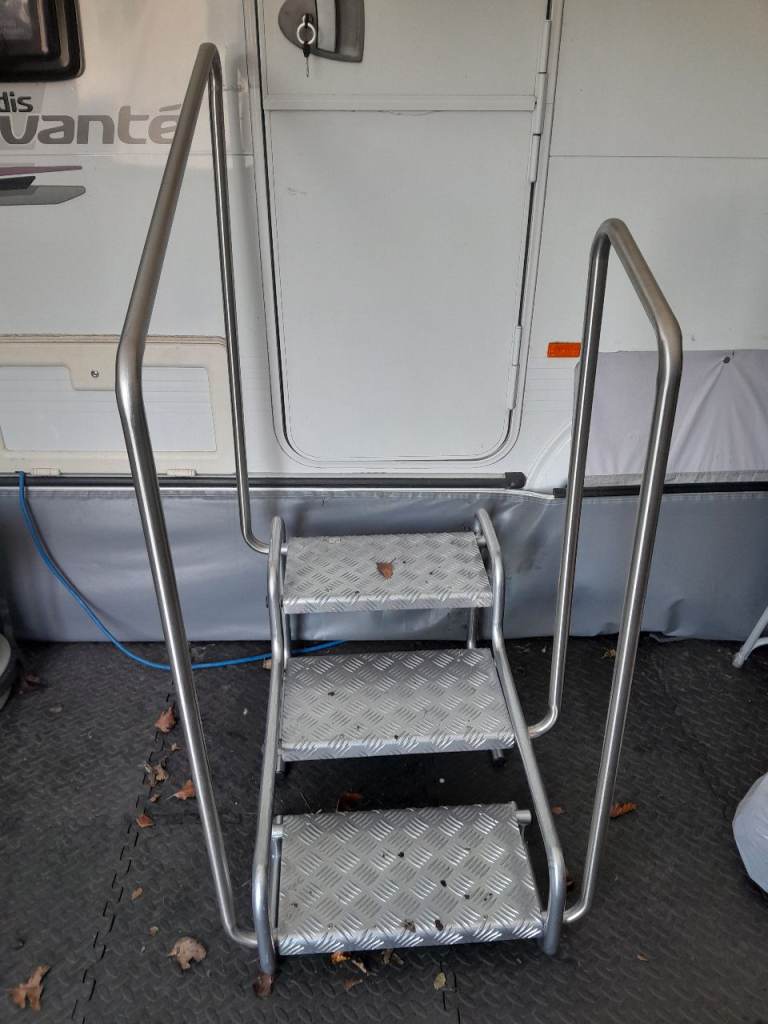 Caravan steps 