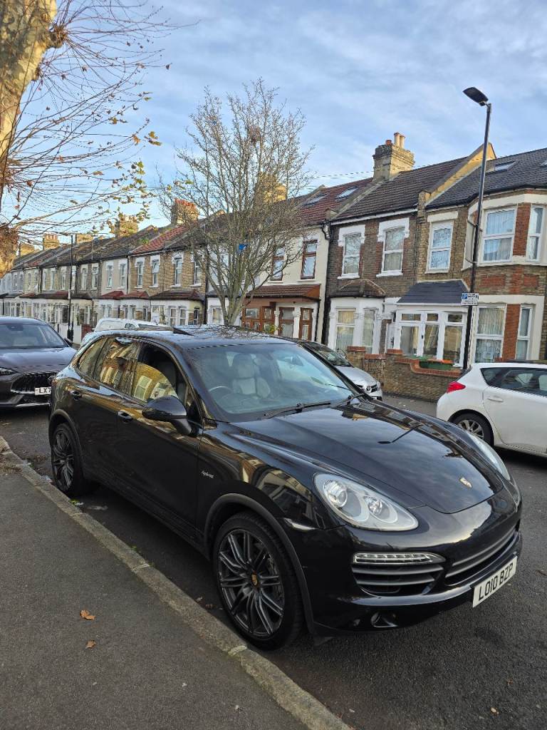 Porsche, CAYENNE, Estate, 2010, Semi-Auto, 2995 (cc), 5 doors
