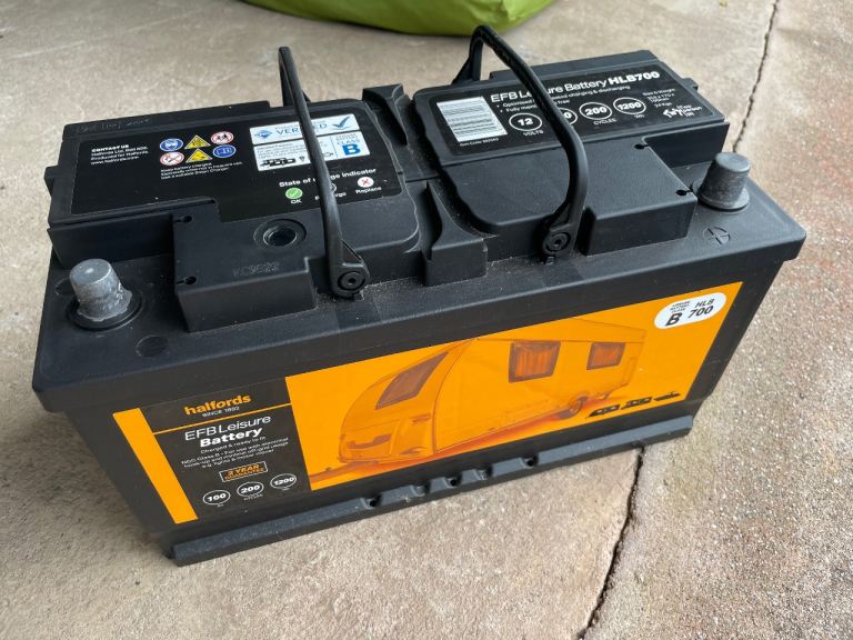 Leisure battery 12V Halfords HLB700 100A Hardly Used