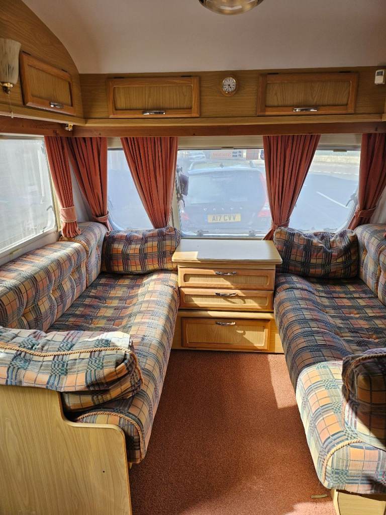 Bailey pageant bordeaux 