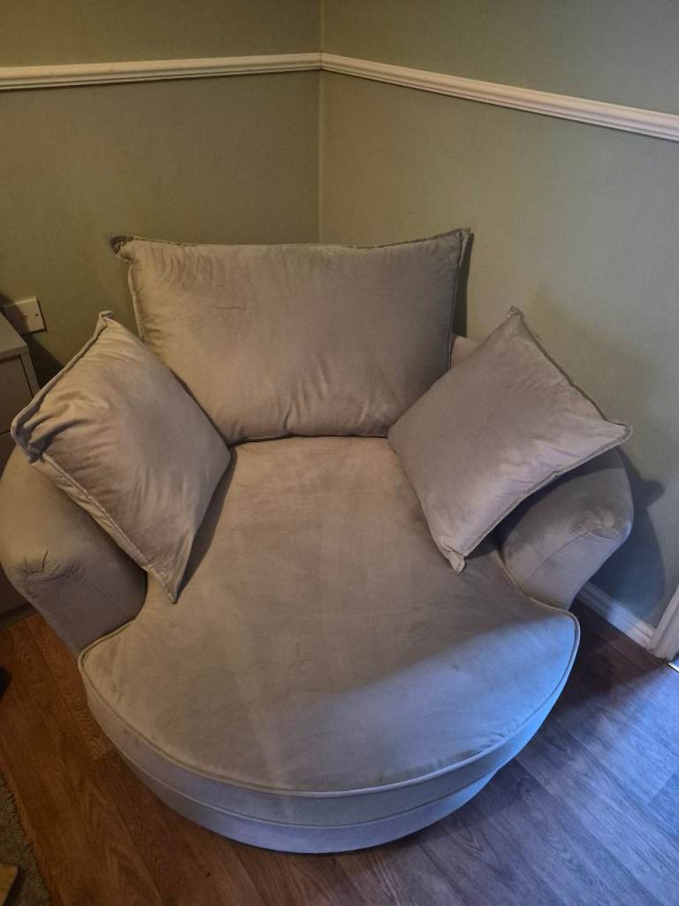 Comfy Grey Swivel Cuddle Chair with Cushions – Good Condition