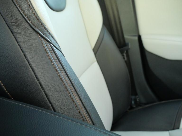 2016 Volvo V40 Cross Country 2.0 T5 Pro Hatchback 5dr Petrol Auto AWD Euro 6 (s/s) (245 ps) Hatch...