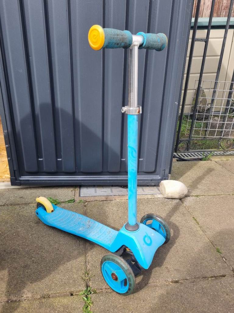 Free toddler blue scooter