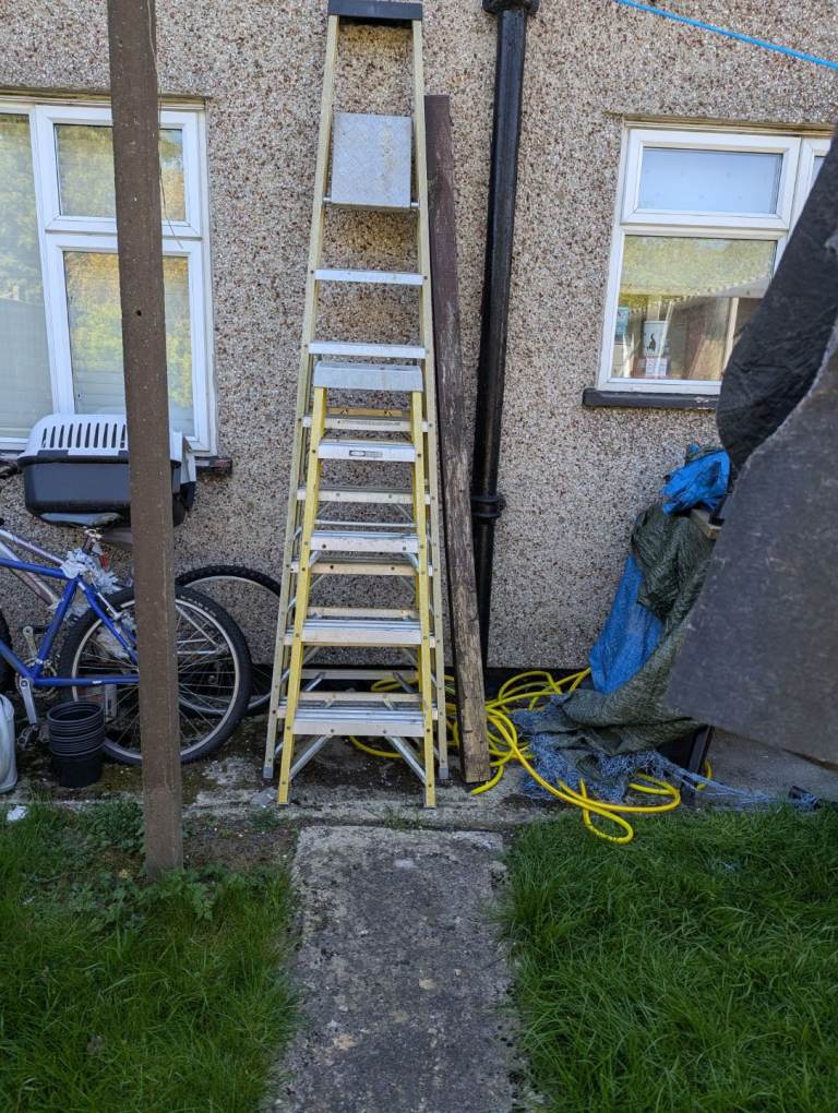 Youngmans platform 7 step ladders. Small 4 step x