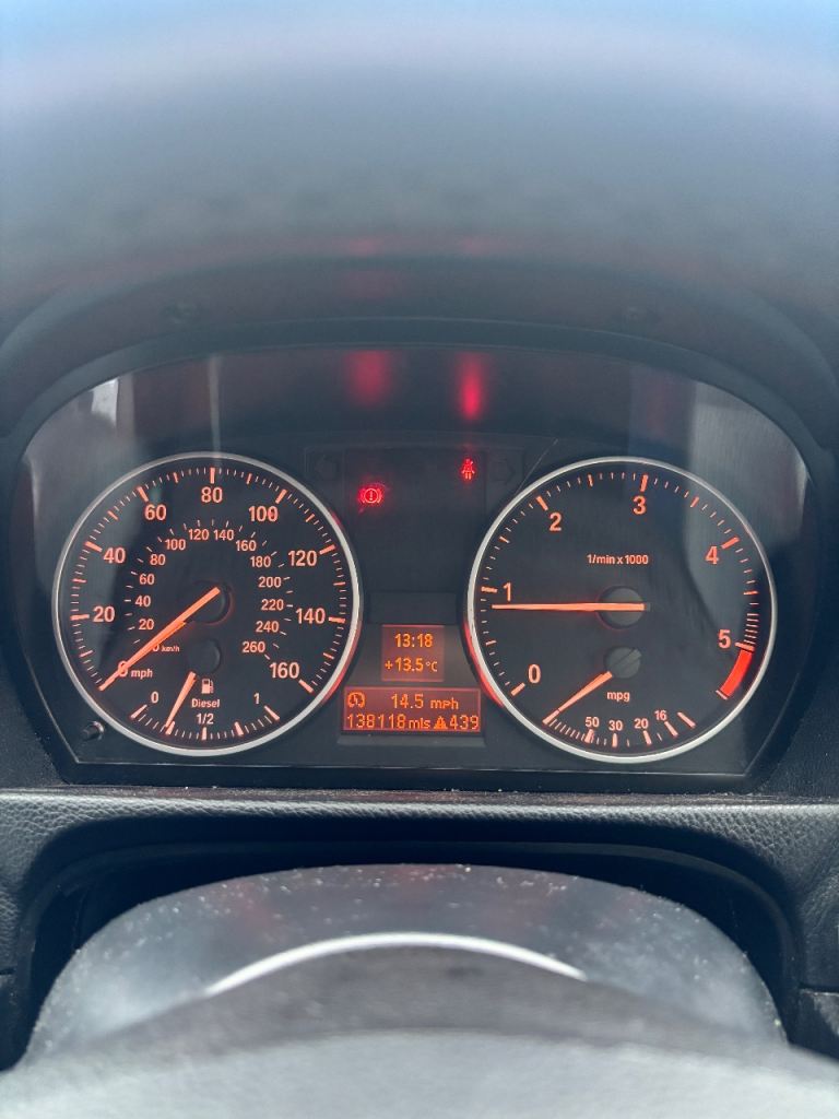 BMW, 3 SERIES, Saloon, 2011, Manual, 1995 (cc), 4 doors