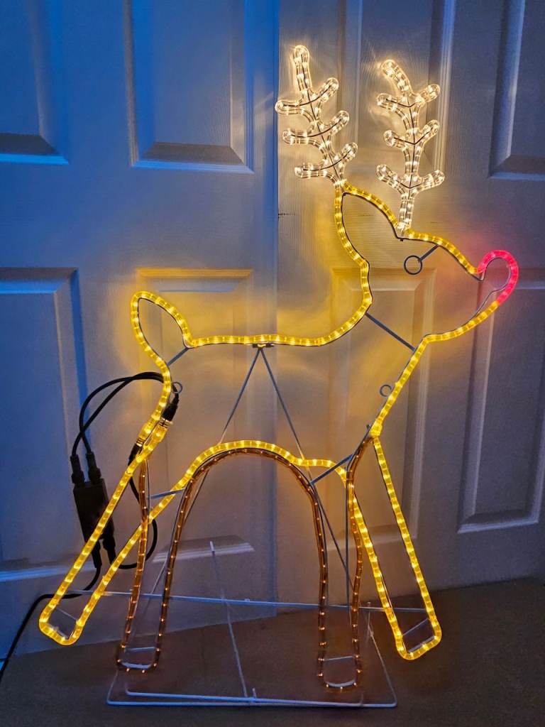 Reindeer rope light silhouette