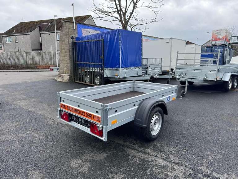 BRAND NEW 6ft x 4ft SINGLE AXLE TRAILER