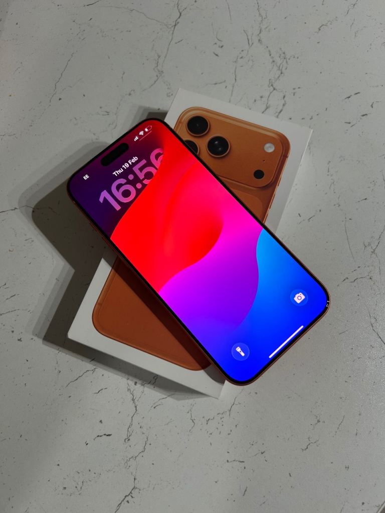 📱 For Sale – iPhone 17 Pro Max 2TB – Cosmic Orange