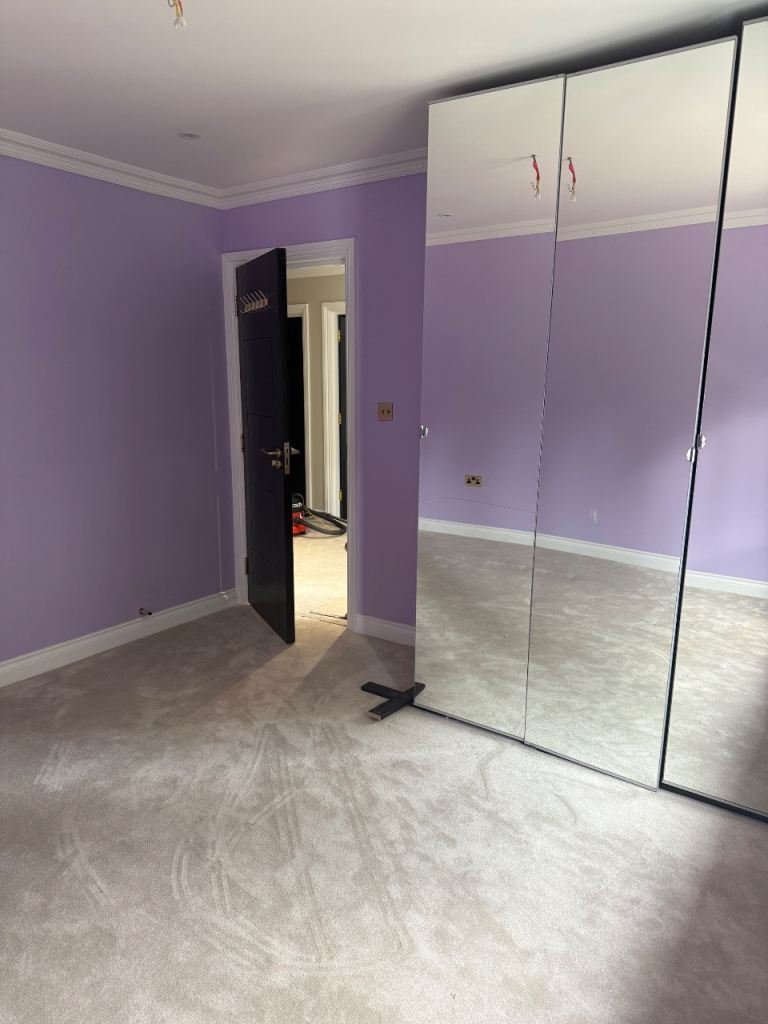 Double room in large modern house