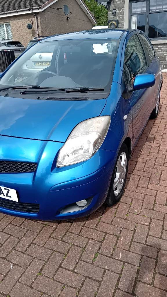 Toyota yaris 1.4 2010 1 years mot. 