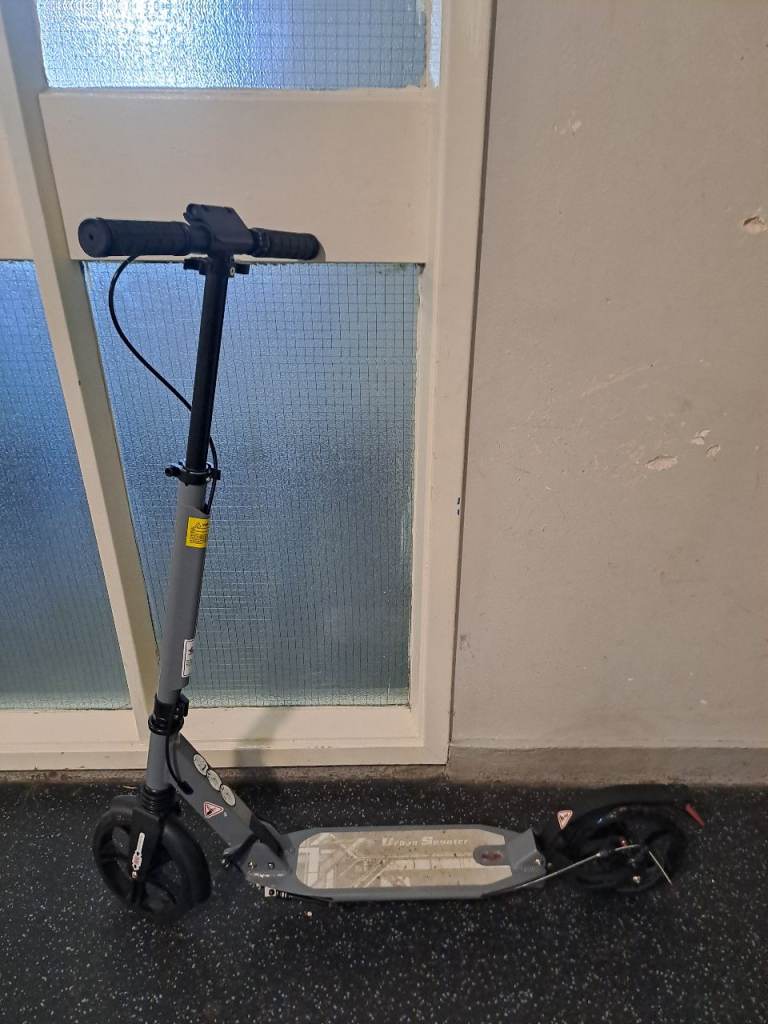 Adult/child non-electric scooter 