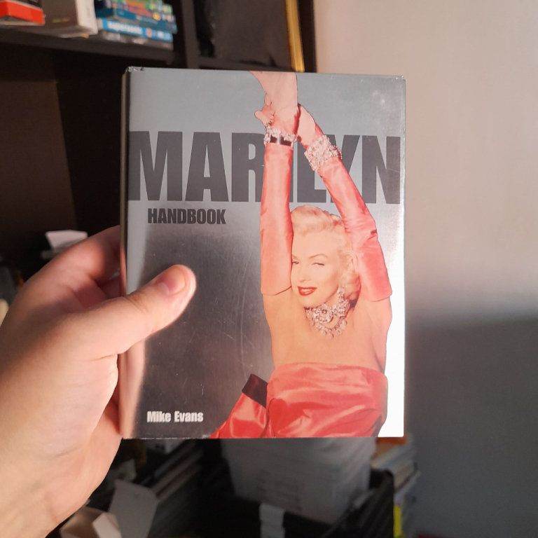  Marilyn Handbook [Book]