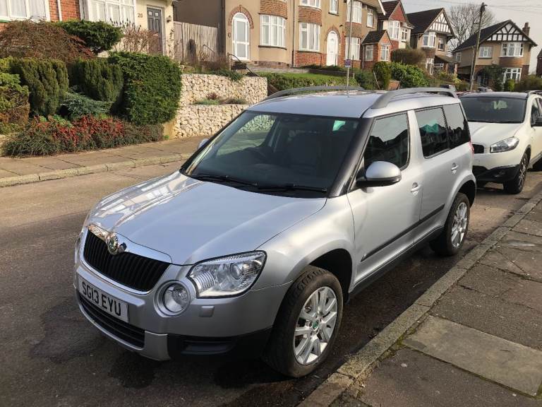 Skoda, YETI, Hatchback, 2013, Manual, 1197 (cc), 5 doors