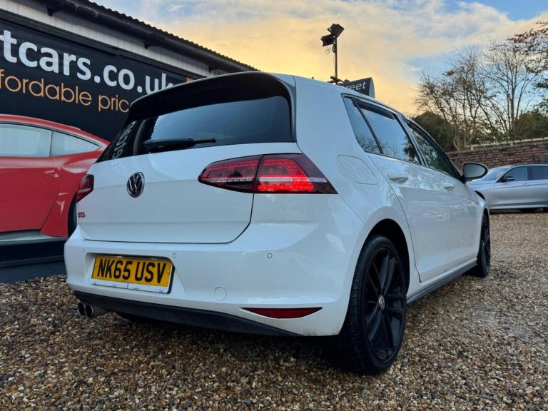 2016 Volkswagen Golf 2.0 TDI BlueMotion Tech GTD Euro 6 (s/s) 5dr HATCHBACK Diesel Manual