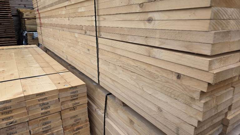 🪚 German White Wood Scaffold Boards