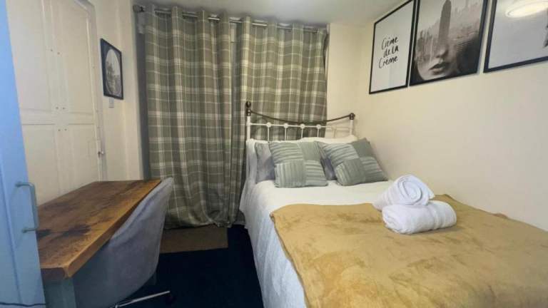 Stunning Private SINGLE Room in Great Barr (B42) – Unmatched Commuter Links & Local Amenities