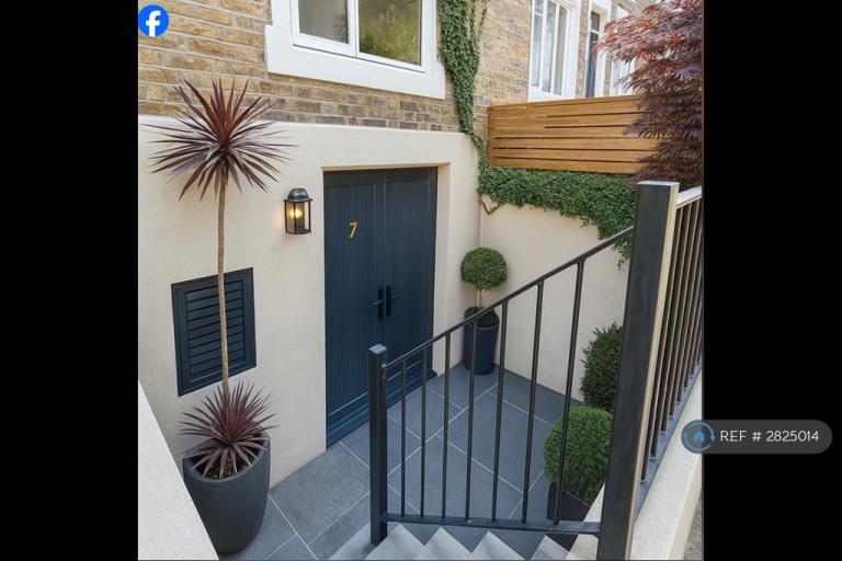 1 bedroom flat in Hencroft St South, Slough, SL1 (1 bed) (#2825014)