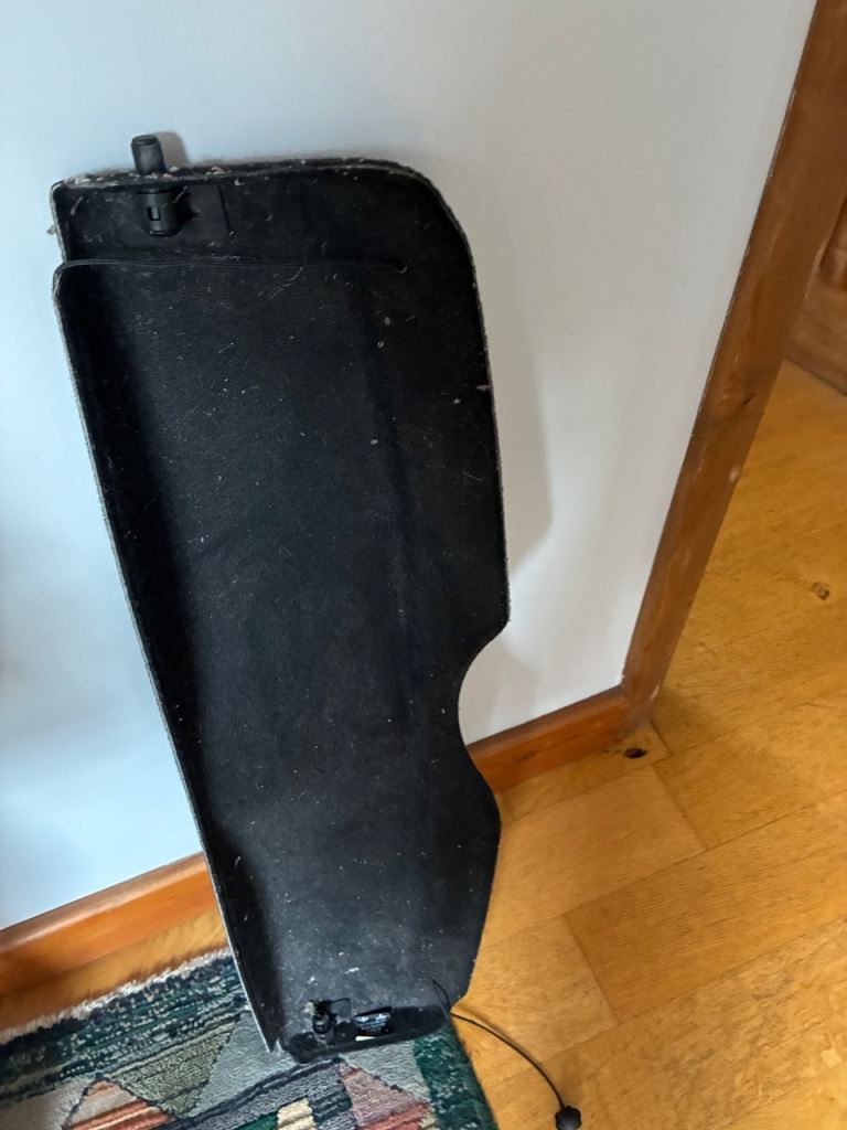 Mini parcel shelf 