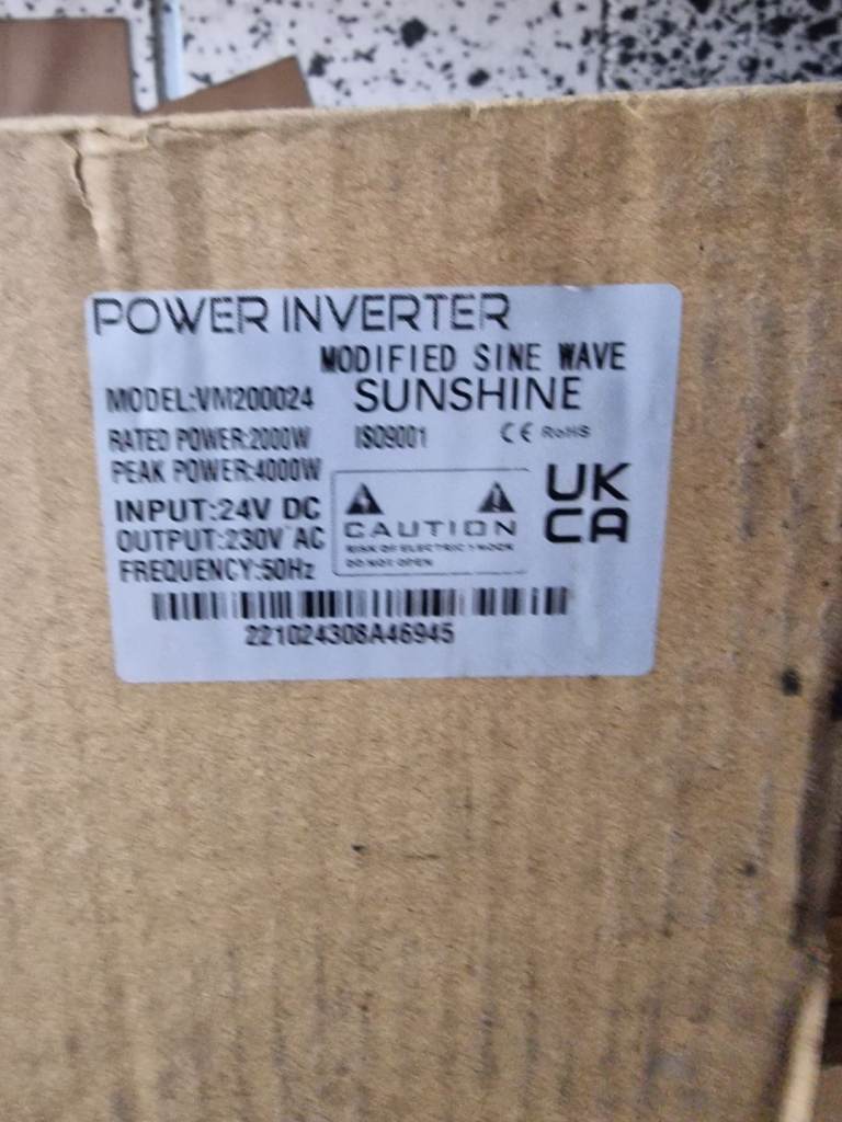 24 volt DC to 240 AC power invertor 2000 watt