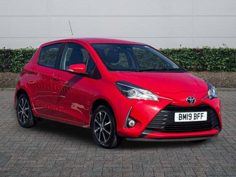 2019 Toyota Yaris 1.5 VVT-i Icon Tech 5dr Hatchback Petrol Manual