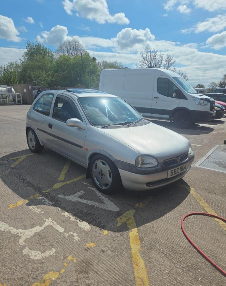VAUXHALL CORSA B 3.2 v6 conversation 1.2 on books