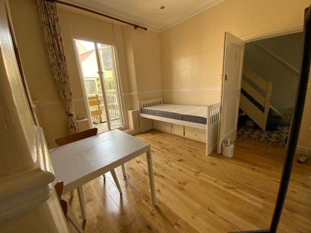Single furnished room in shared house on Bear Flat, Bath