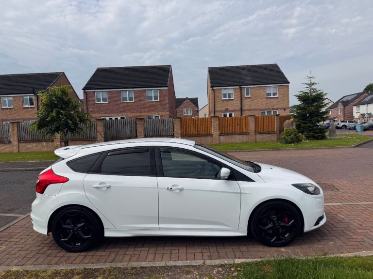 2013 FORD FOCUS ST-3 TURBO / MAY PX OR SWAP